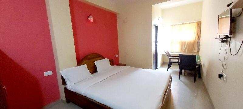 Spot On 80624 Hotel Niladri Complex Puri Bagian luar foto