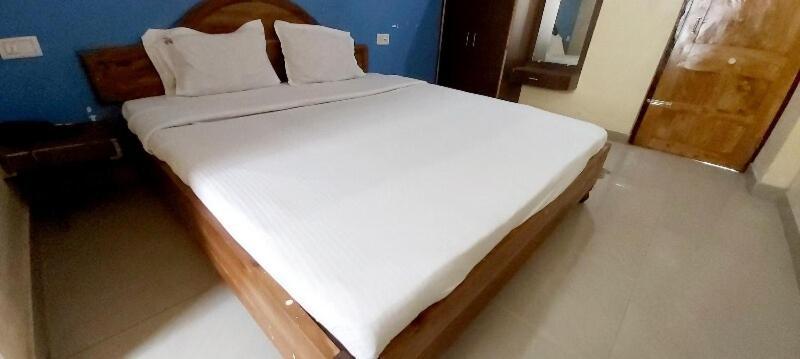Spot On 80624 Hotel Niladri Complex Puri Bagian luar foto